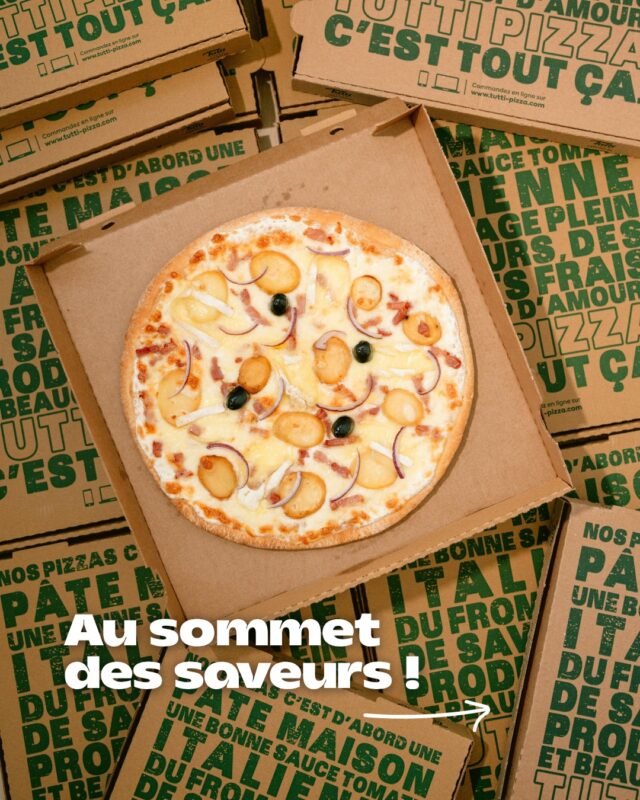 L’été c’était chouette, mais qu’est ce qu’on aime la période de la confort food ! 😍

Crème fraîche, pommes de terre, lardons, oignons rouges et surtout ce bon reblochon AOP qui fond comme il faut.

La Savoyarde, c'est le plaid version pizza. 🧀

Bref, le réconfort a un nom. Et il se commande vite vite dans le lien en bio !

#tuttipizza #tuttilovers #pizzalovers #pizzatime #pizzagram #foodstagram #pizzafood #fyp #foryou #trend