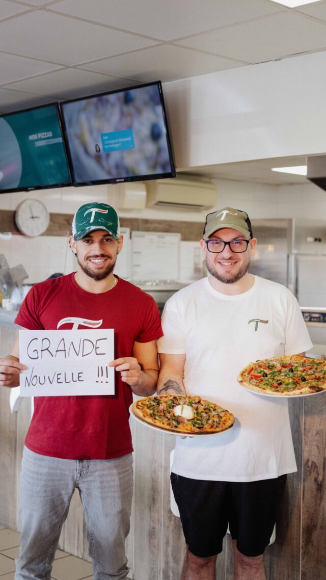 Bon, célibataire ou pas, c'est pas le sujet. 😅

LA VRAIE NOUVELLE : la nouvelle carte Tutti Pizza est dispo ! 🔥🍕

Des recettes aux couleurs printanières et des saveurs d’été, toujours aussi savoureuses ! 

Alors, tu commences par laquelle ? Dis-nous en commentaire 👇

#tuttipizza #tuttilovers #pizzalovers #pizzatime #pizzagram #foodstagram #pizzafood #trend