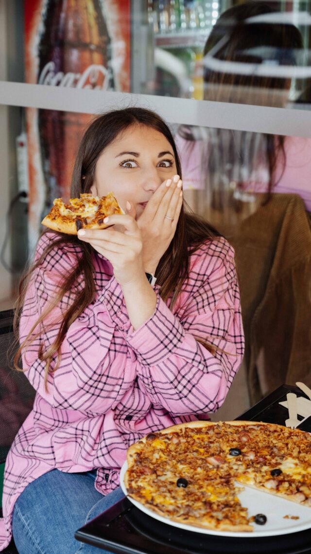 Sur ce coup-là, trop dur de grandir 🍕😌

Et toi, team mature ou team Tutti ? 👇

#tuttipizza #tuttilovers #pizzalovers #pizzatime #pizzagram #foodstagram #pizzafood #trend