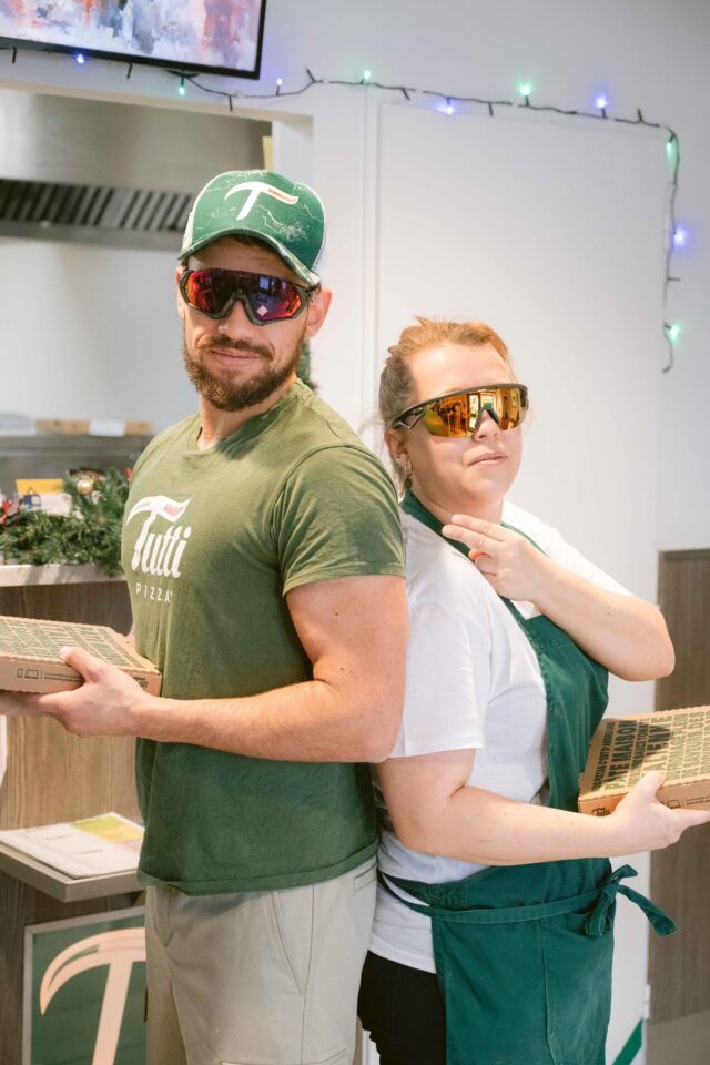 Ils entrent dans l’arène pour faire la meilleure Tutti Chorizo ! 🍕

Alors, laquelle tu déclares gagnante ?

#tuttipizza #tuttilovers #pizzalovers #pizzatime #pizzagram #italianfood #pizzafoodie #sudouestfrance #pizzarecipe #foodstagram #pizzaholic #pizzafood #pizzarecipe #fyp #foryou #trend