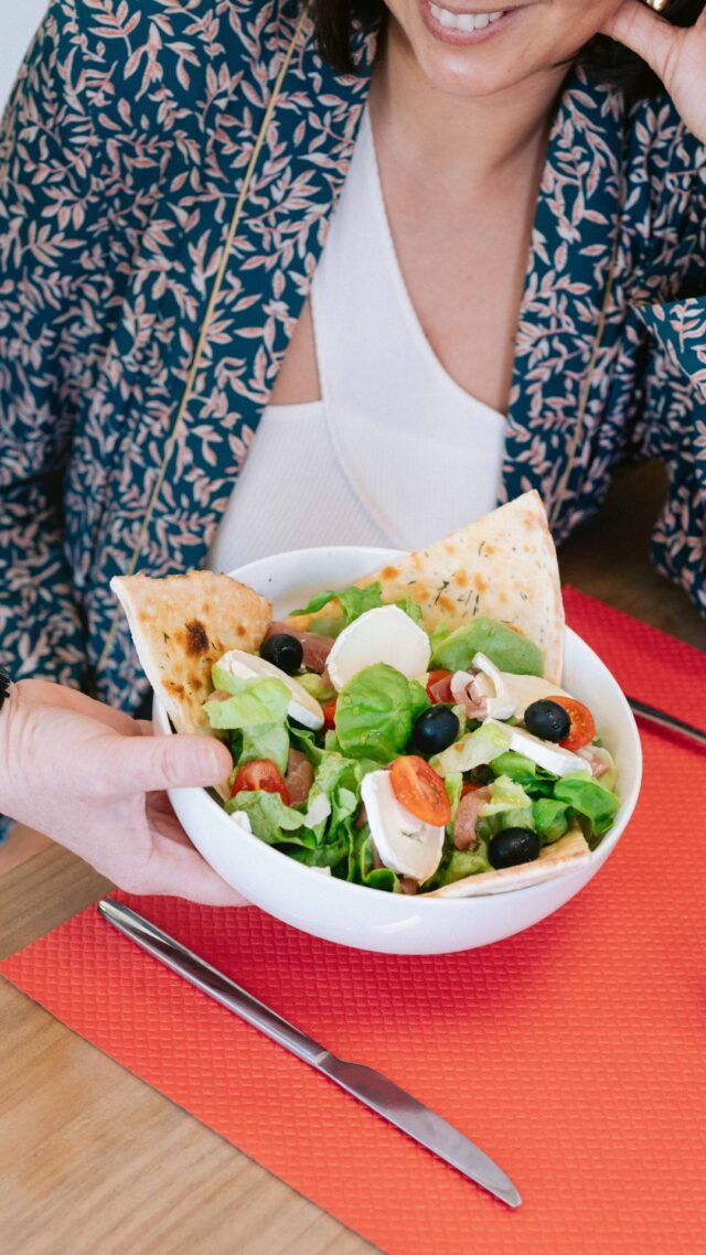 Le duo chèvre-miel n’est pas réservé que pour la pizza ! 

La Biquette : tout ce que t'aimes sur ta pizza, mais en version salade. 🥗

Et ça, en pleine canicule, c’est quand même assez stylé non ? 

#tuttipizza #tuttilovers #pizzalovers #pizzatime #pizzagram #foodstagram #pizzafood #fyp #foryou #trend