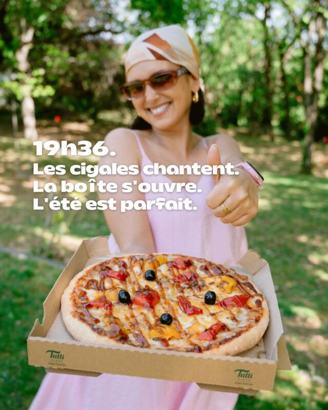 En août, on profite. De tout. Tout le temps.

Et surtout des soirées qui finissent une boîte à la main ☀️🍕

Le mois passe bien trop vite pour ne pas faire de chaque soirée, une bonne soirée !

T’as pas ta pizza ? Rendez-vous dans le lien en bio 📱

#tuttipizza #tuttilovers #pizzalovers #pizzatime #pizzagram #foodstagram #pizzafood #fyp #foryou #trend