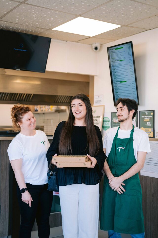 “Comme d’hab ?”

Une petite question pour une immense fierté 😎

#tuttipizza #tuttilovers #pizzalovers #pizzatime #pizzagram #foodstagram #pizzafood #fyp #foryou #trend