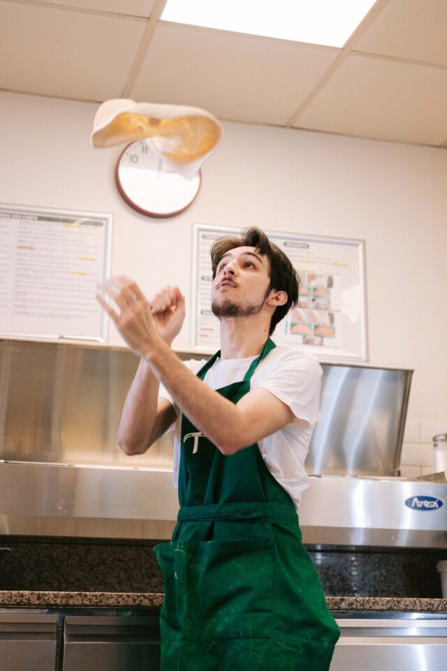 Quand on bosse chez Tutti, c’est un peu dur de passer incognito. 

Surtout pour la quantité de pizzas mangées 🙄🍕

@tutti.pizza.castelsarrasin 

#tuttipizza #tuttilovers #pizzalovers #pizzatime #pizzagram #foodstagram #pizzafood #fyp #foryou #trend
